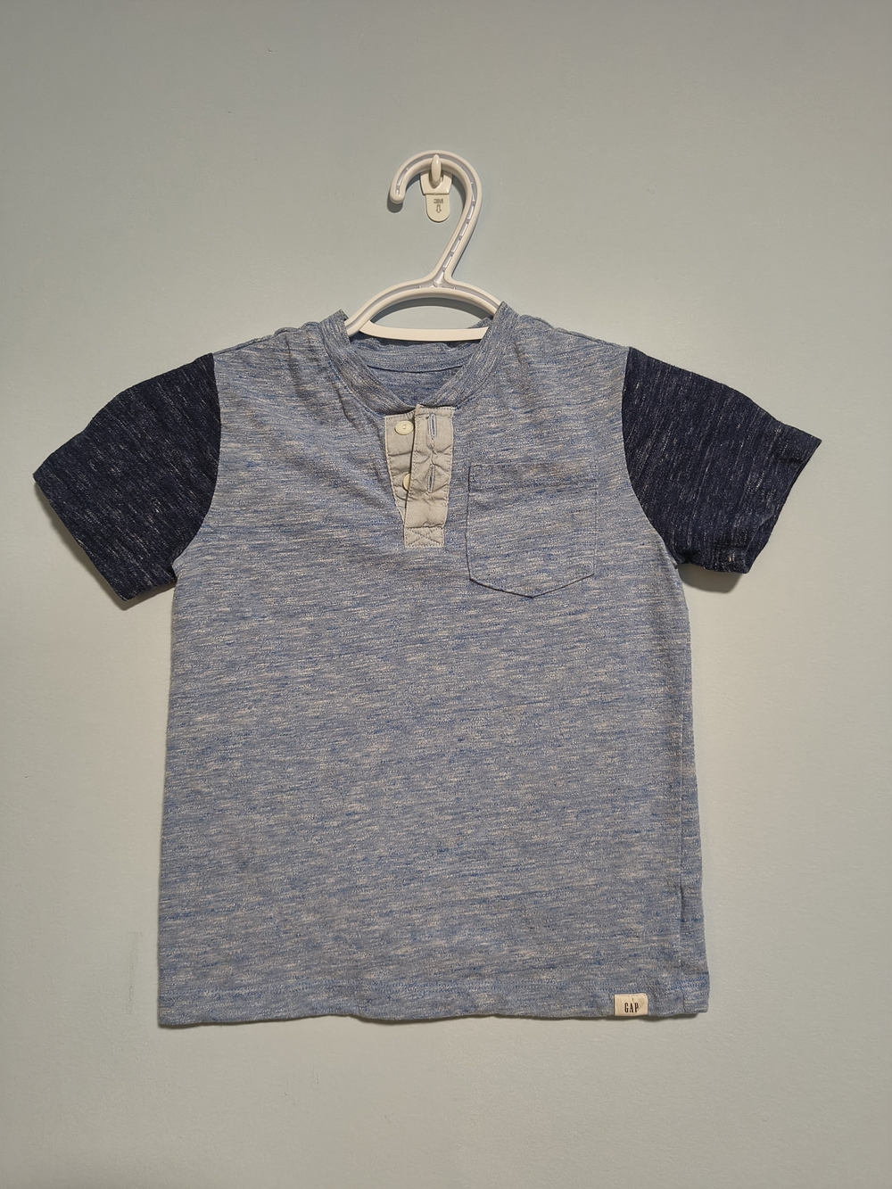 Gap Boys' Blue Short Sleeve Henley Tee T-Shirt Size 5